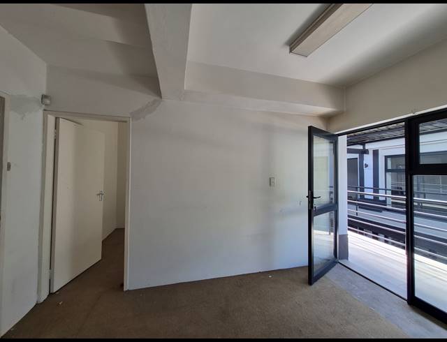 37M² OFFICE TO LET IN MELVILLE